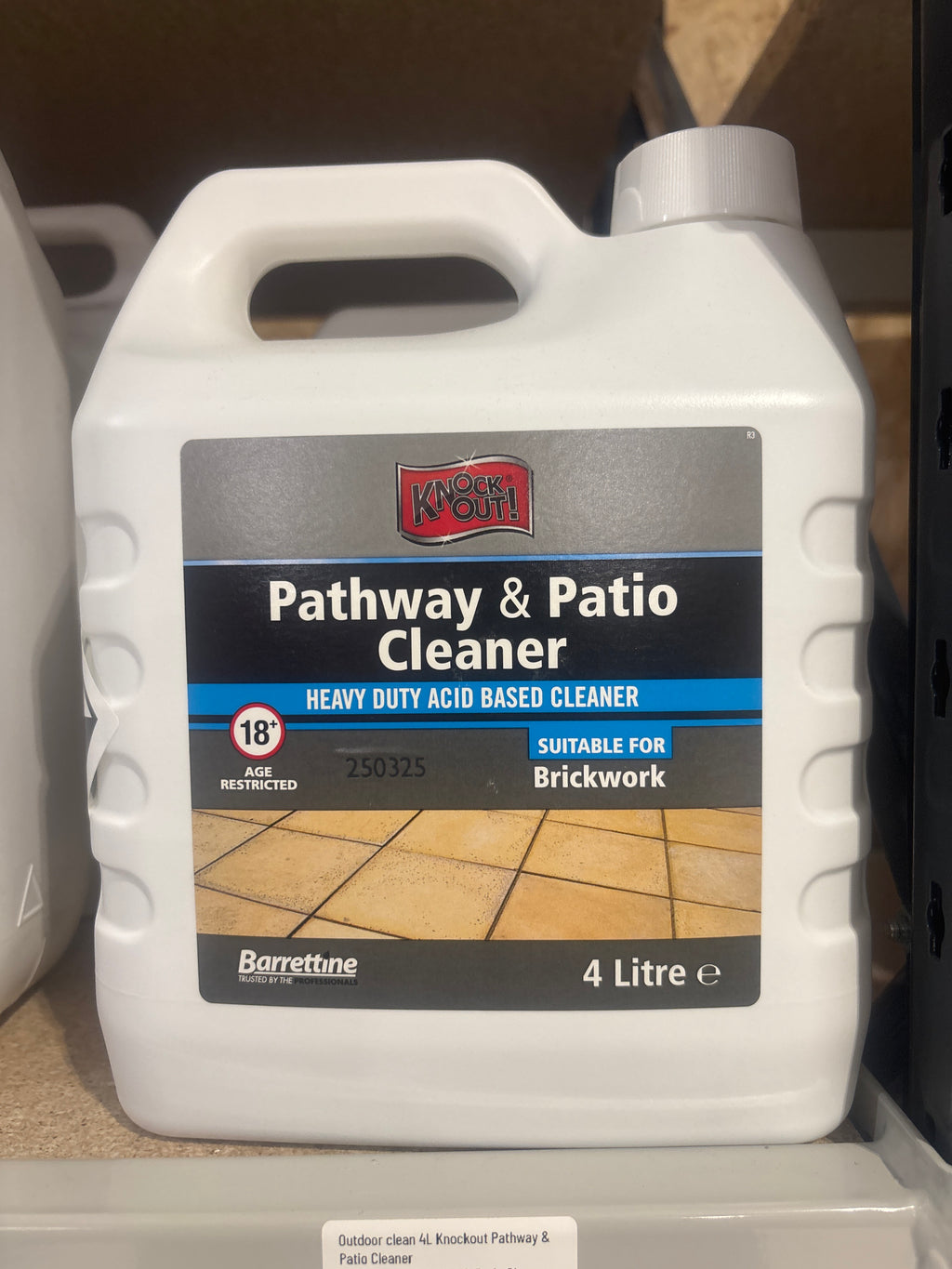 Outdoor clean 4L Knockout Pathway & Patio Cleaner