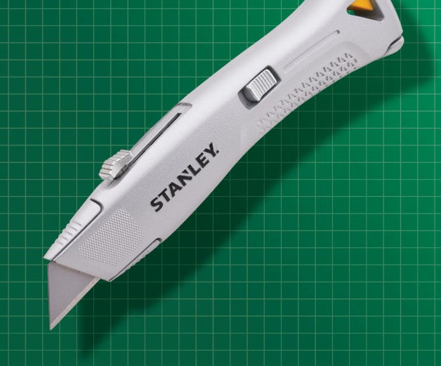 STANLEY Retractable Pro Knife With 10 Blades - Hardscape Supplies Co